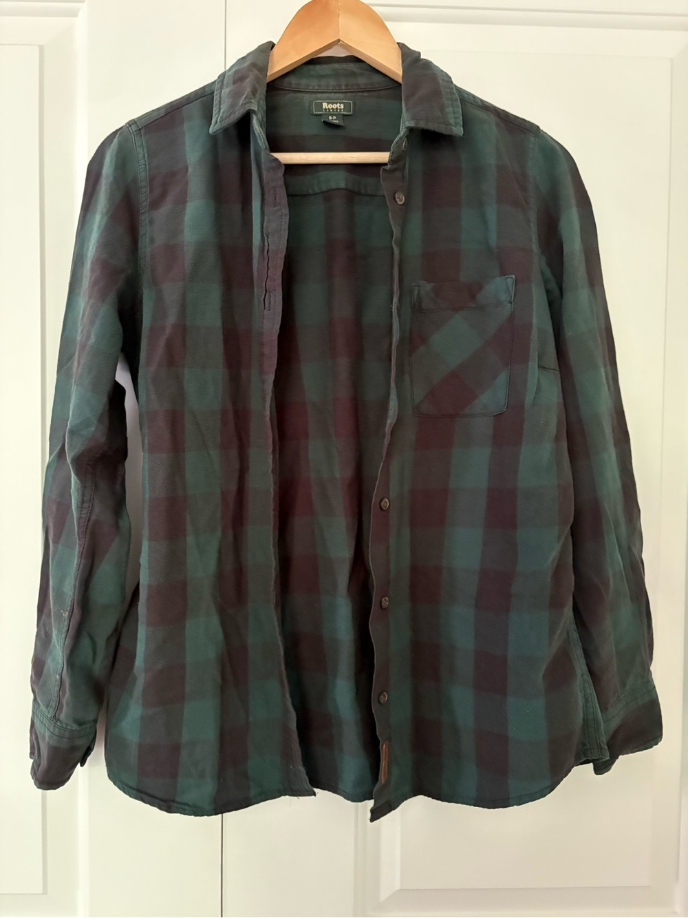 Roots Women’s Green Buffalo Plaid Button-Down Shirt